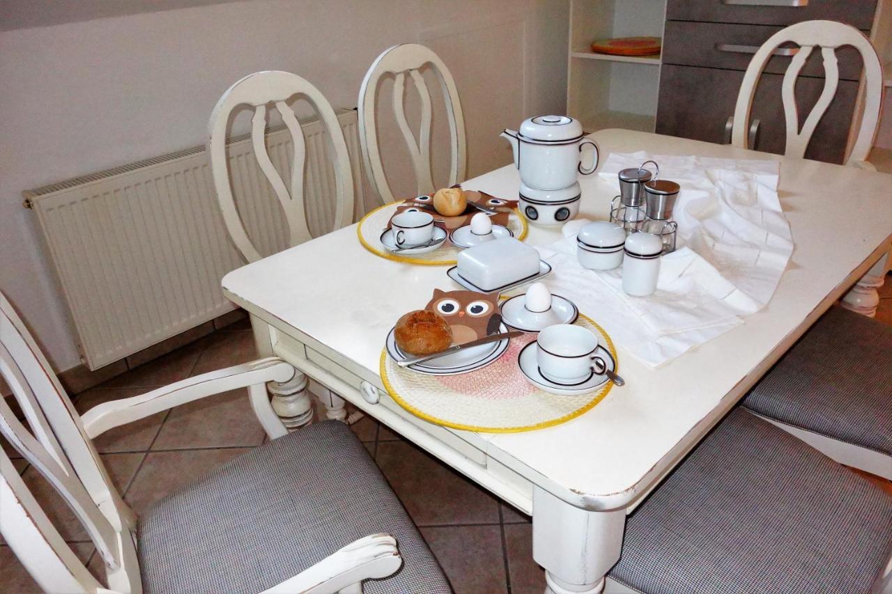 Ferienwohnung Sternenkieker Krummhörn エクステリア 写真